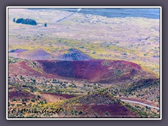 Erloschene Vulkankrater auf dem Weg zum Mauna Kea Gipfel