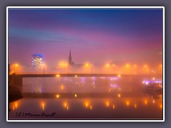 Stefaniebrücke im Nebel