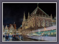 Weihnachtsmarkt - Straßenbahn crossing