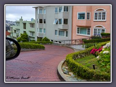 San Francisco - Driving famous Lombard Street