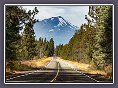 Auf dem Highway 89 zum Mount Shasta