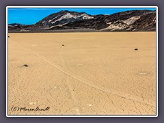 Racetrack Playa tief versteckt im Death Valley
