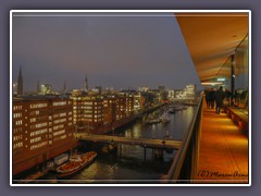 Sandtorhafen - Blick von der Elbphi Plaza