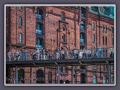 Touristen in der Speicherstadt