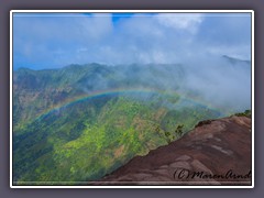 Und dann verzaubert ein Regenbogen den Lookout Pu u o Kila