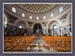In der Kathedrale von Mosta