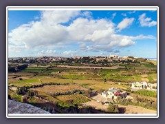 Blick von Mdinas Mauern auf Rabat