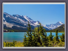 Many Glacier Hotel am Lake Sherburne