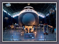 Space Shuttle Enterprise im Steven F Udvar Hazy Center 