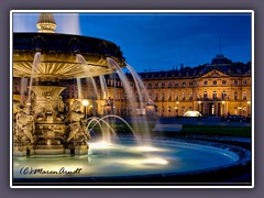 Stuttgart - blaue Stunde am Schloss