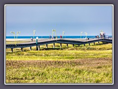 St Peter Ording - Brücke über die Salzwiesen zum Strand