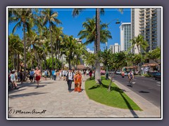 Kalakaua Avenue