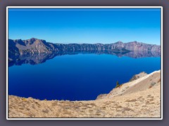 Crater Lake mit  593 m Tiefe der tiefste See der USA