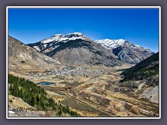 Blick auf Silverton vom Highway 550 - the Million Dollar Highway