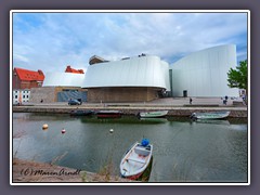 Auf dem Weg nach Rügen - das Ozeaneum in Stralsund