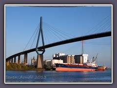 Unter der Köhlbrandbrücke