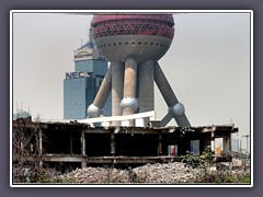 Abriss - hier steht heute die Super Brand Mall