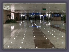 Ankommen 8 h früh - Pudong Airport
