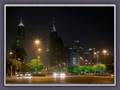 Glitzerpudong bei Nacht