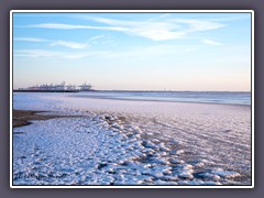 Bllick zur Containerpier Bremerhaven