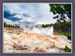 Norris Geyser Basin - Steamboat Geyser