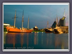 Museumshafen mit dem Feuerschiff Elbe 3