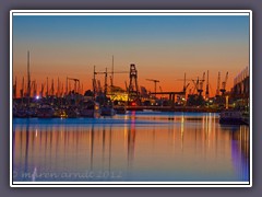 Sonnenuntergang am neuen Hafen