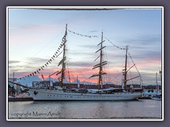 Die Gorch Fock im Morgenrot