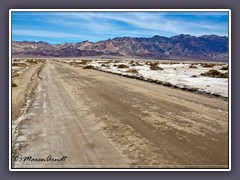 Die West Side Road ist eine 36 Meilen lange unbefestigte Straße parallel zur Badland Road