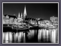 Abends an der Weser - Nostalgie mit dem alten  Kühne und Nagel Haus