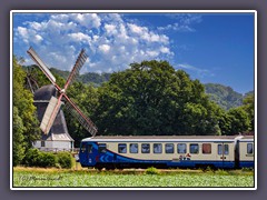 Moorexpress - der blaue Zug an der Worpsweder Mühle