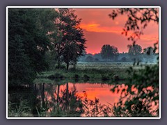 Sonnenuntergang - rot leuchtet der Himmel