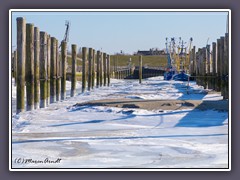 Eingefrorener Kutterhafen Dorum-Neufeld